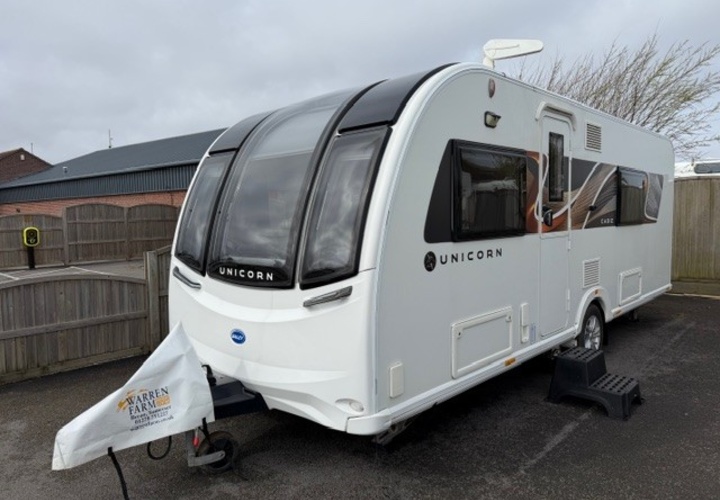 Bailey  Unicorn Cadiz